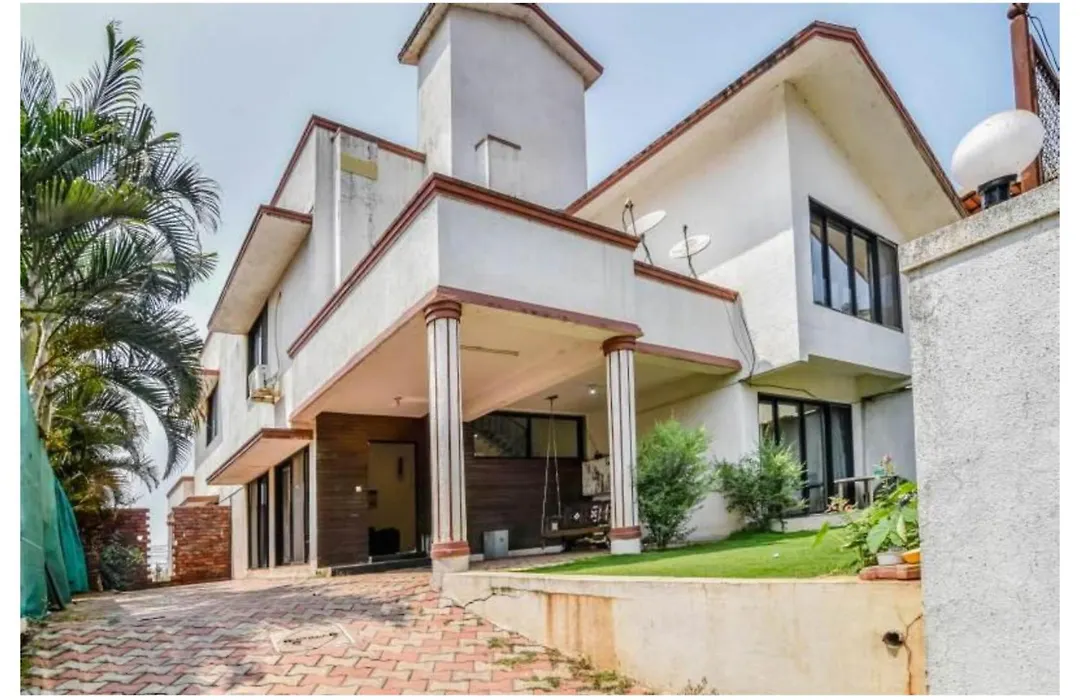 Alison Villa-1